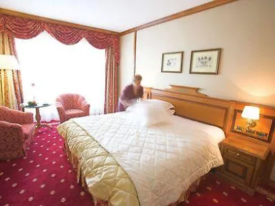 Grand Hotel 5*
