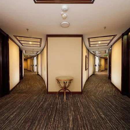 Hotel Grand